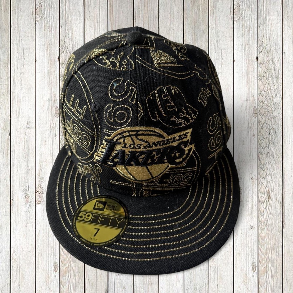 New Era Mens Los Angeles Lakers 59FIFTY Fitted Hat Black Gold All Over Size 7